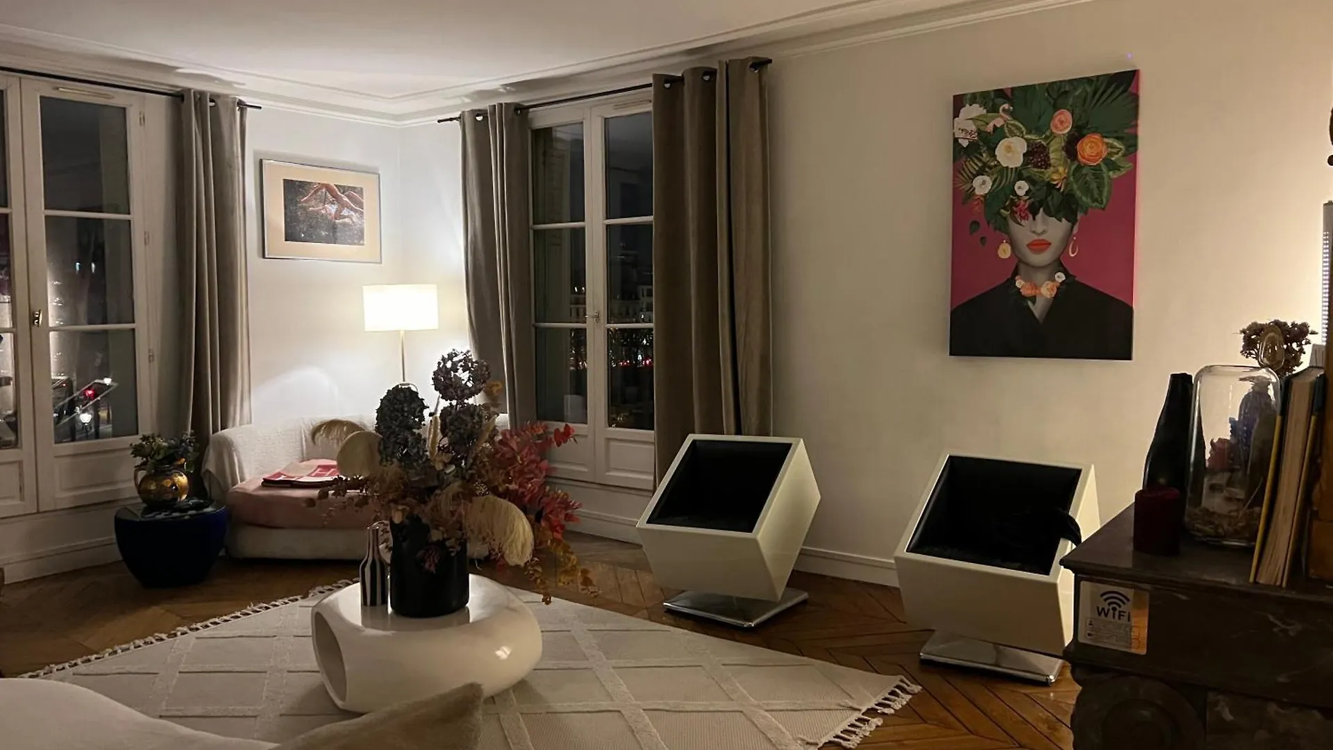 דירה פריז Elegant Artistic Flat On The Seine River